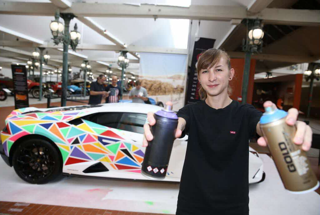 Laura remporte le concours «Tag My Pop Lamborghini»